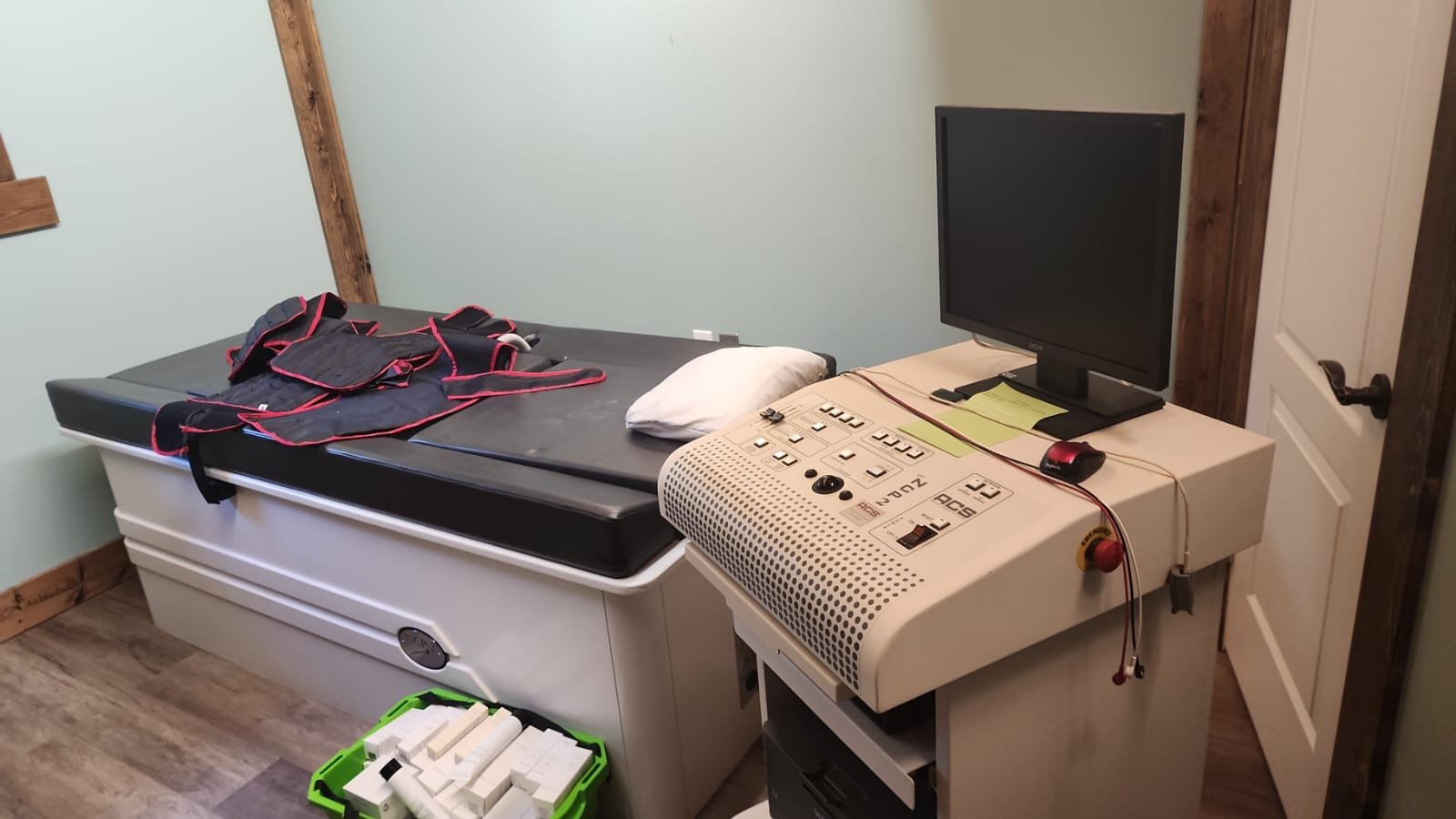 AVACEN and screening equipment in a support room